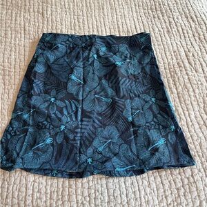 Rip Skirt Blue Floral A-Line Women's Skirt- Large NWT